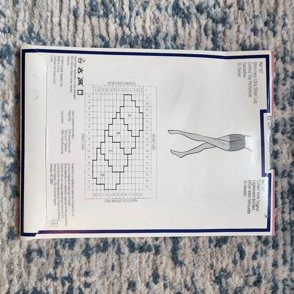 VINTAGE GIVENCHY LILAC SACHET PANTYHOSE - Picture 6 of 6